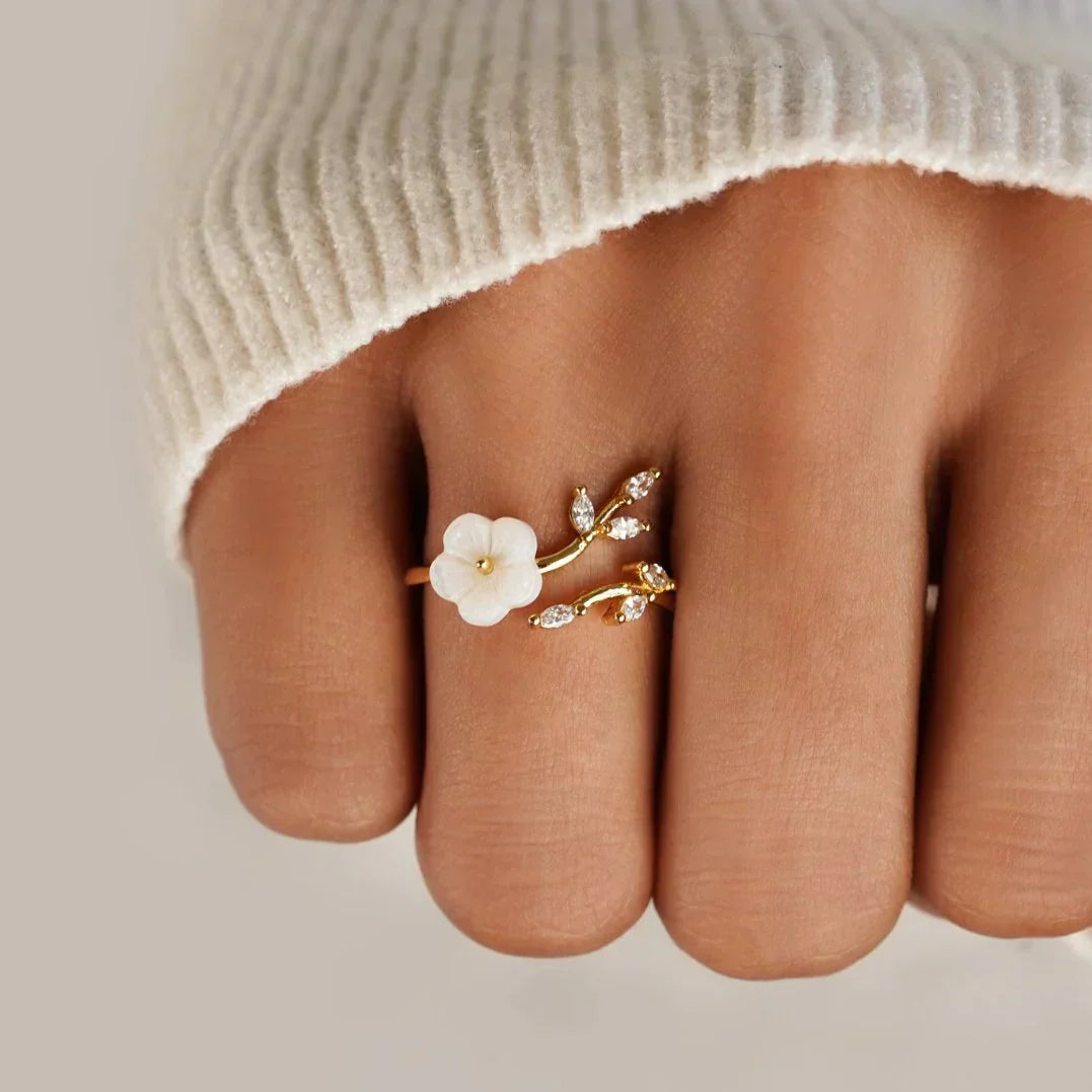 Kaia Blossom Ring